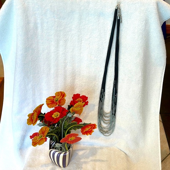 Tasha 🥰 Black leather and Long silver beads necklace. - Picture 3 of 6